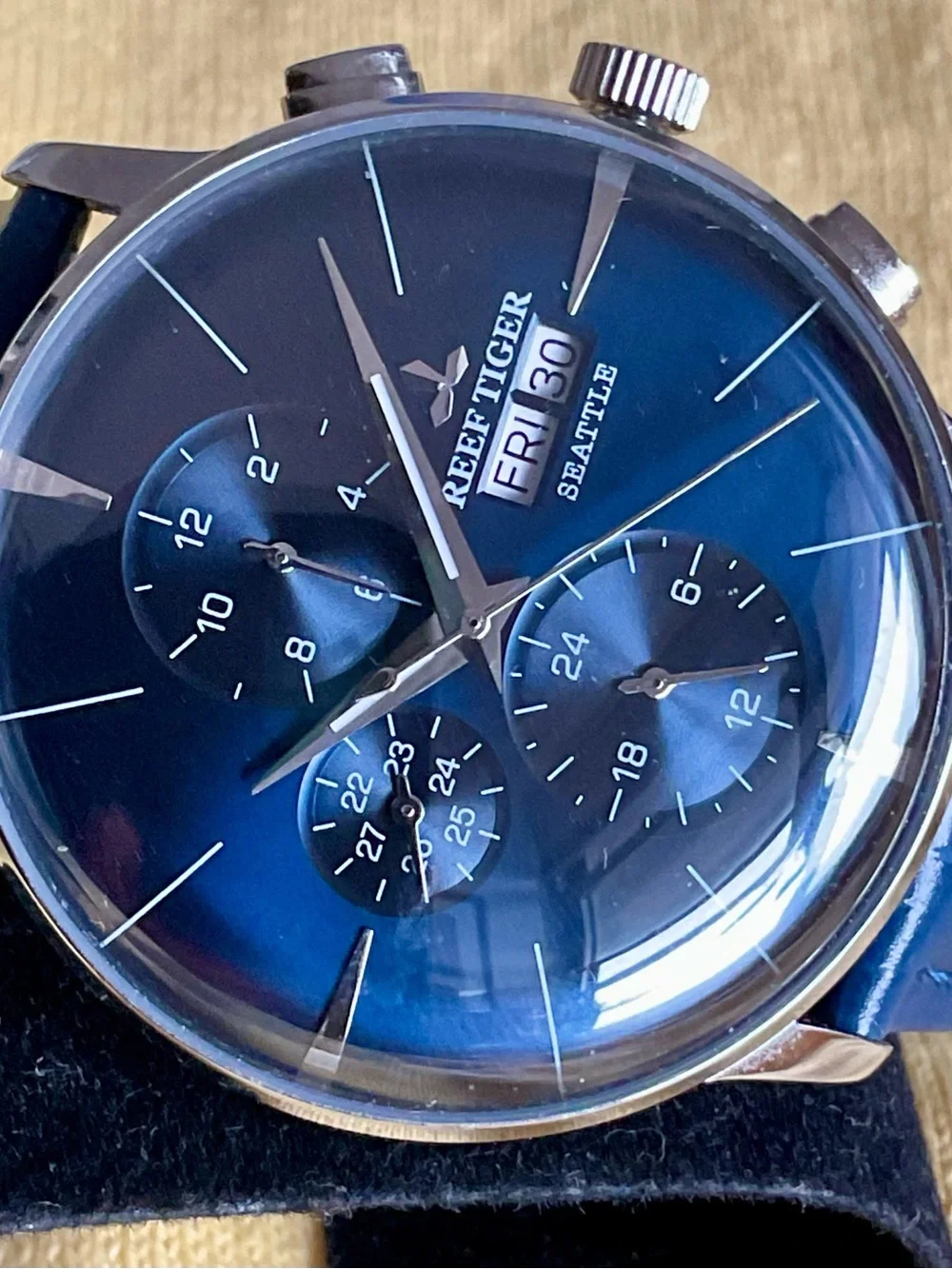 Mint Reef Tiger Automatic Domed Crystal Multifunction Watch 4 Date Settings